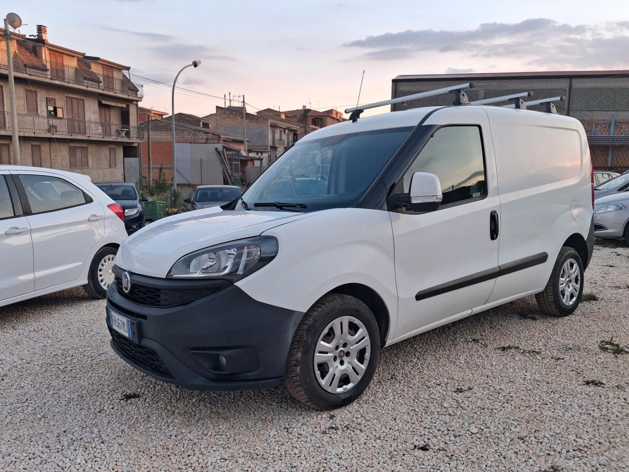 Doblò 1.6 MJT 16V 120CV 3 posti iva deducibile