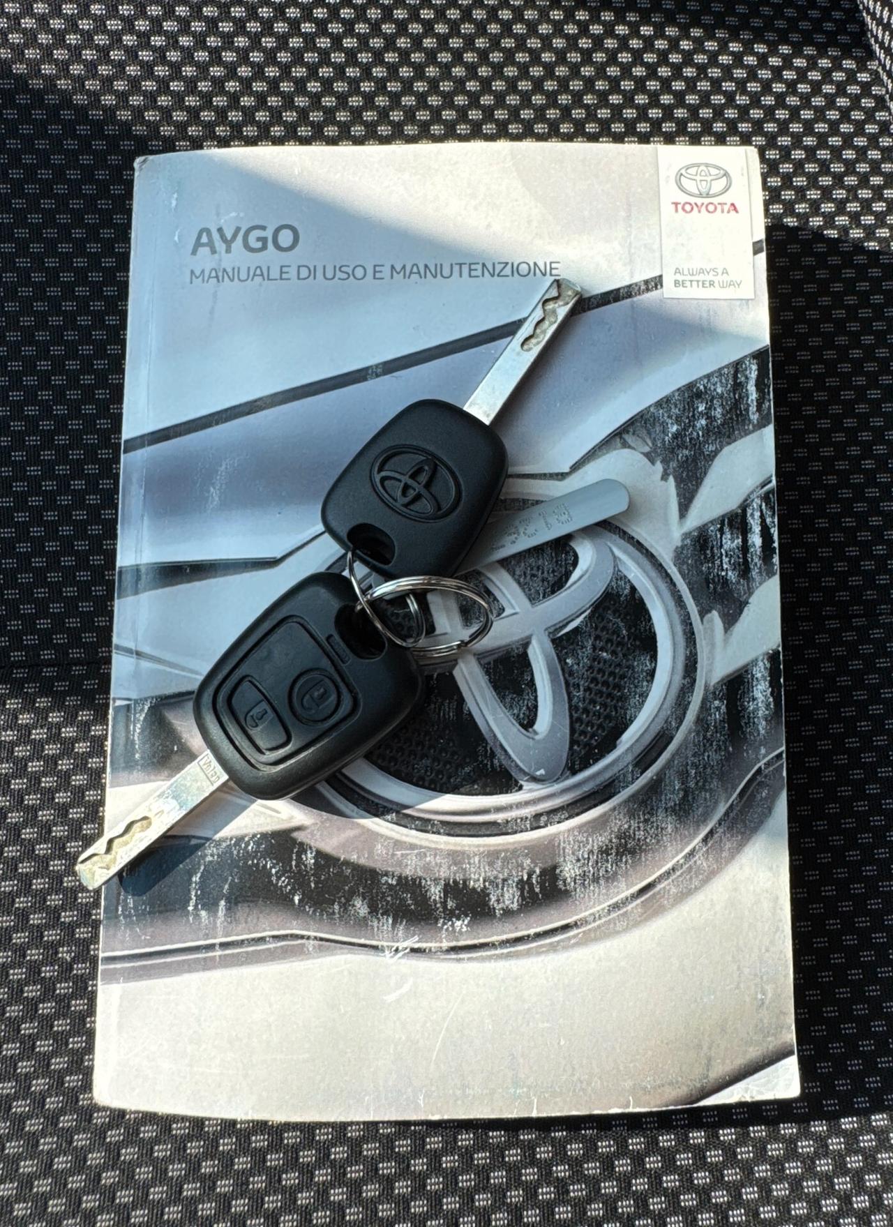 Toyota Aygo 1.0 50kW Benz 5porte *85.000 km*