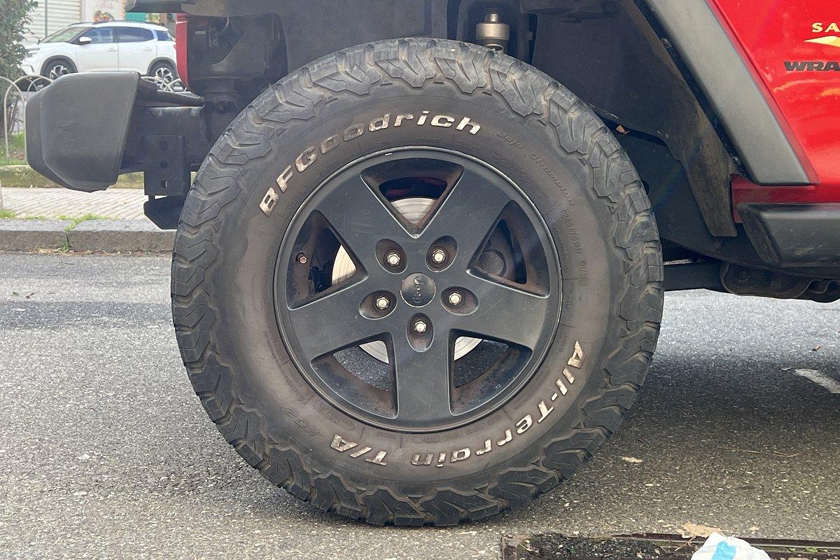 JEEP Wrangler 2.8 CRD DPF Sahara Auto