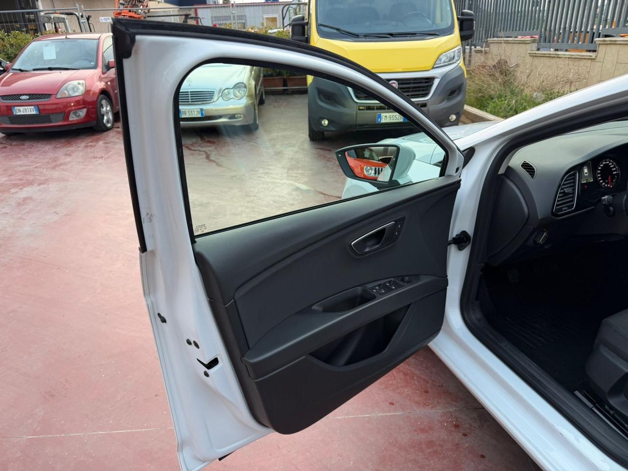 Seat Leon 1.6 TDI 105 CV 5p. Start/Stop Style