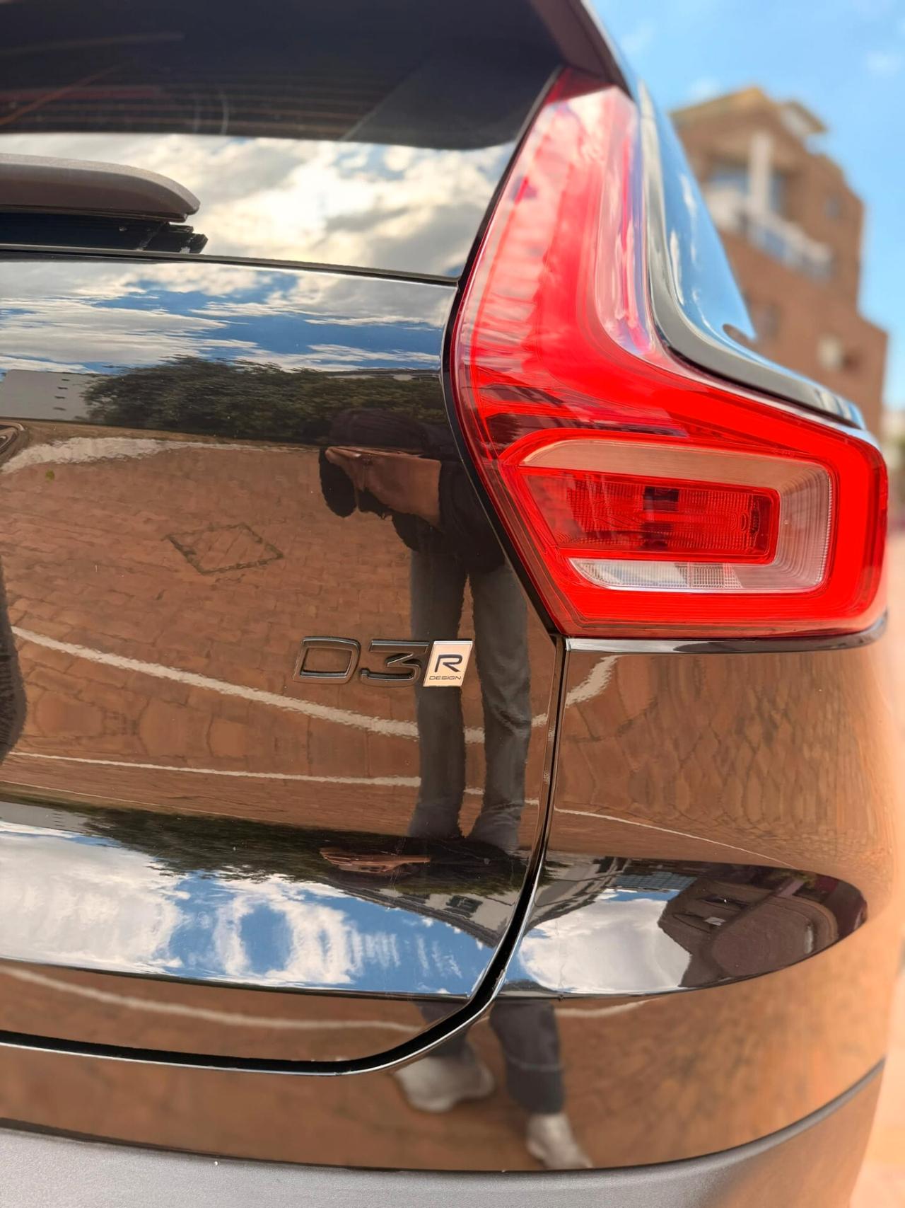 Volvo XC40 D3 Geartronic R-design N1
