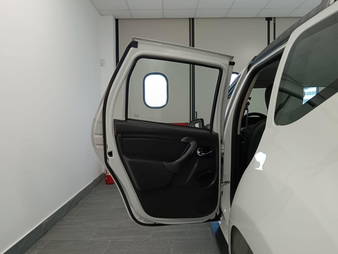 Dacia Duster 1.6 GPL DA FABBRICA Lauréate