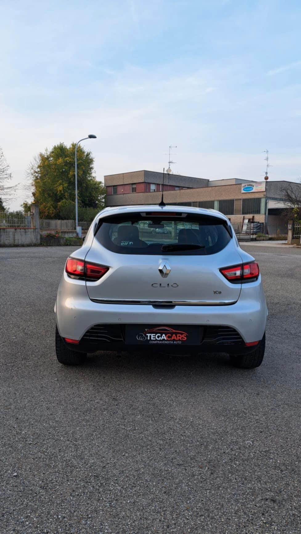 Renault Clio 1.2 16V 5 porte GPL Yahoo!