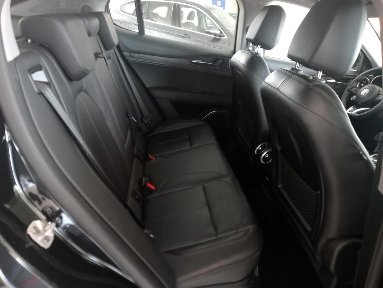 Alfa Romeo Stelvio 2.2 Turbodiesel 190 CV AT8 RWD Executive