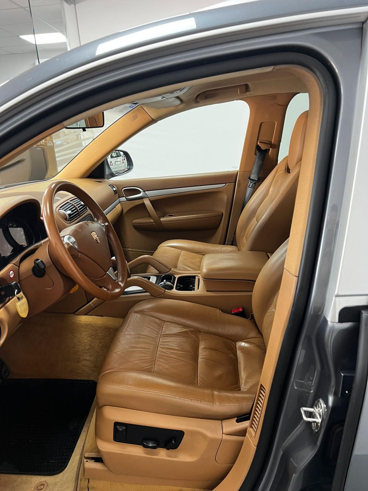 Porsche Cayenne 3.2 V6 cat