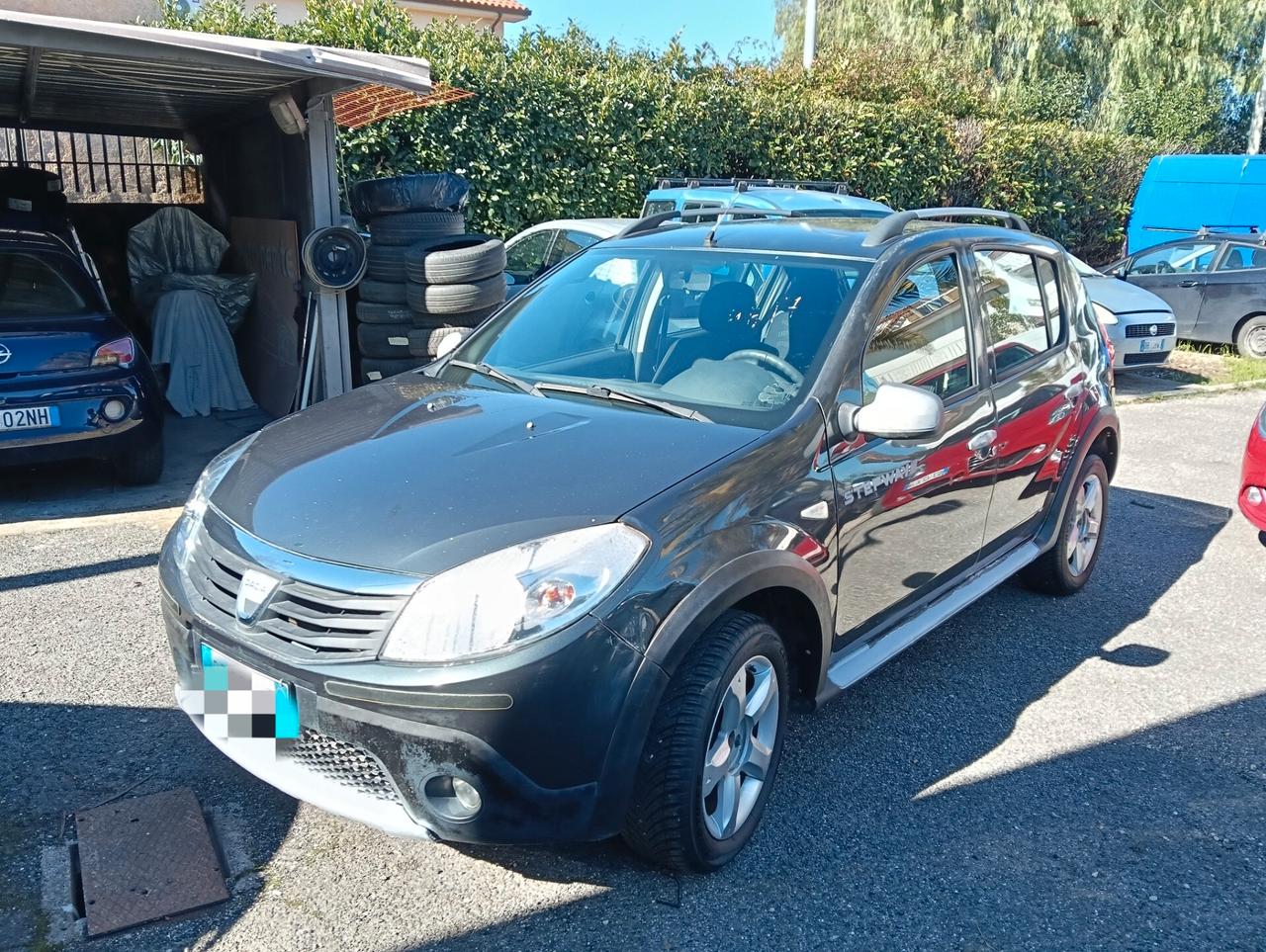 Dacia Sandero 1.6 8V Lauréate