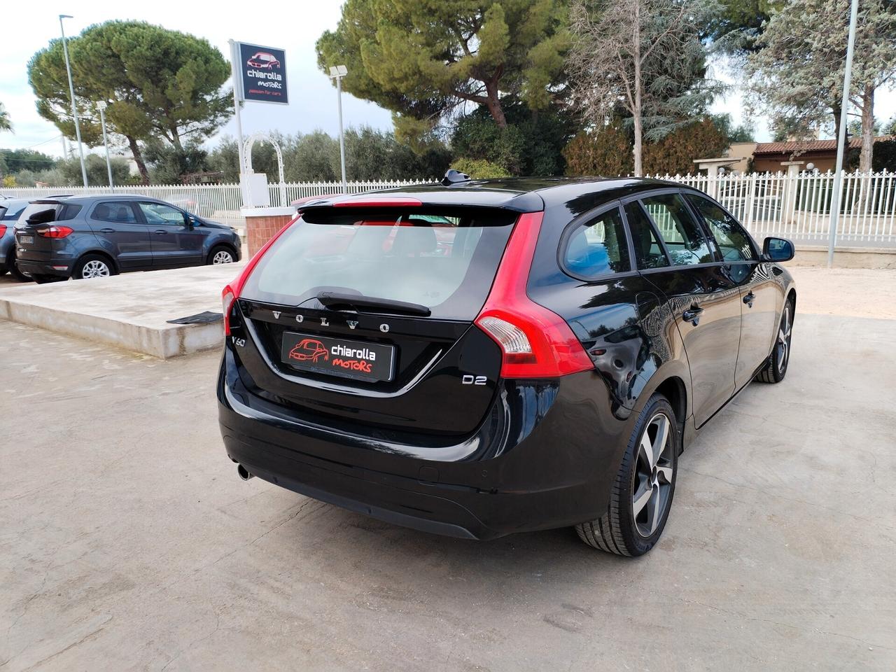 Volvo V60 D2 1.6 D R-design Momentum