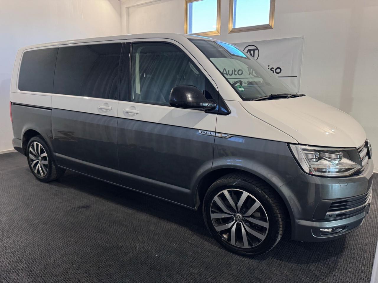 Volkswagen Multivan 2.0 TDI 204CV 4Motion DSG Highline - BULLI - FULL