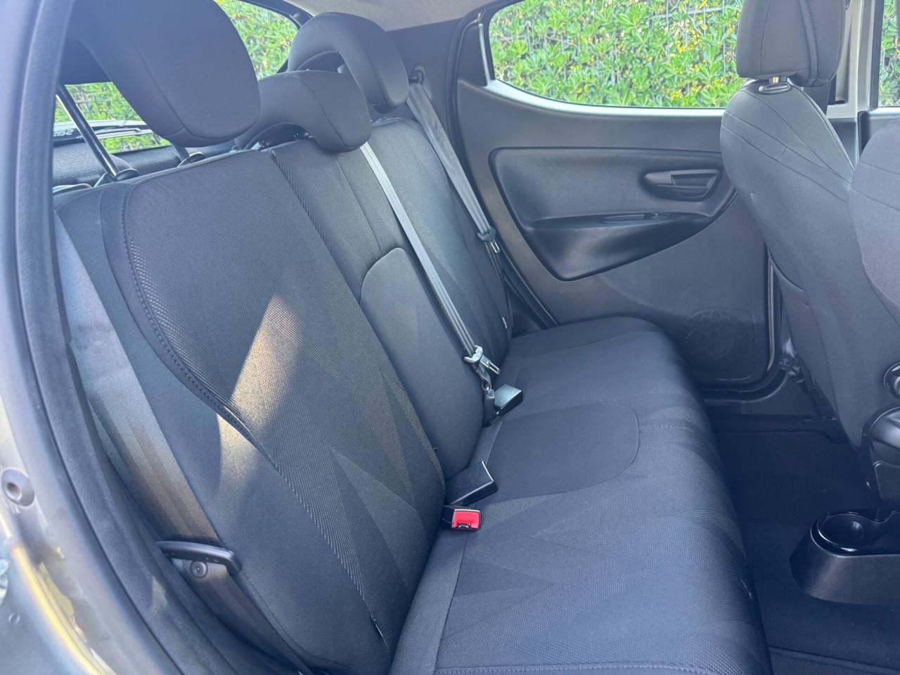 Lancia Ypsilon 1.2 69 CV 5 porte S&S Gold