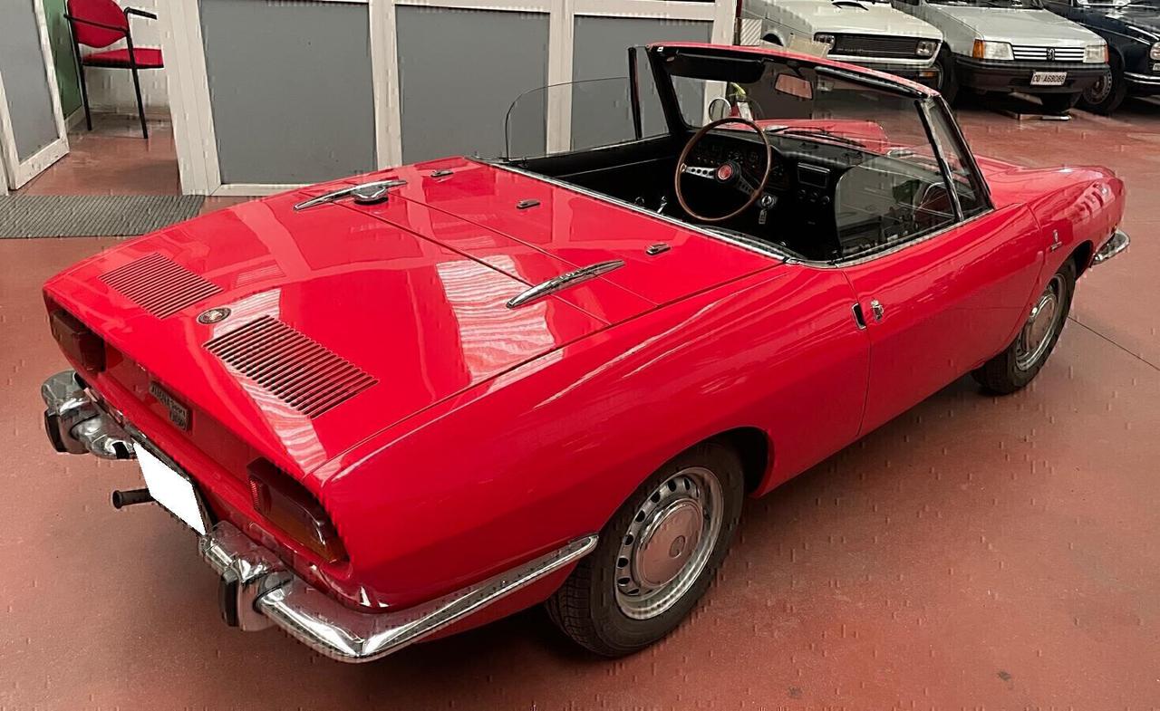 FIAT 850 SPORT SPIDER CON HARD-TOP IN TINTA.