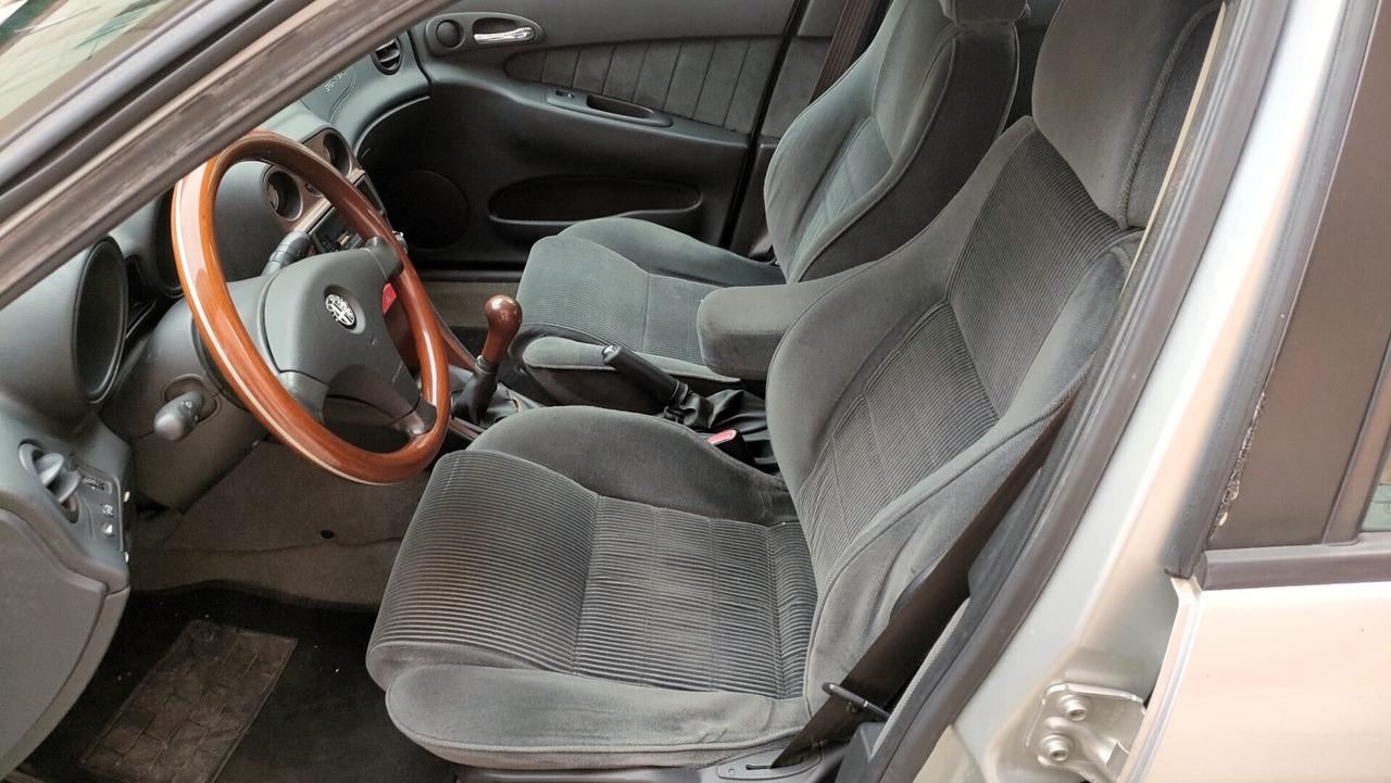 Alfa Romeo 156 1.6i 16V Twin Spark cat Sportwagon Progression