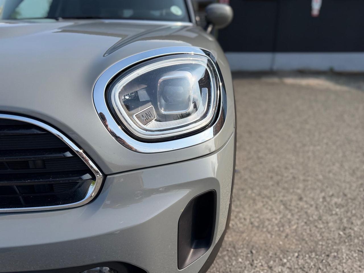 Mini Cooper Countryman Essential 1.5 One #11787
