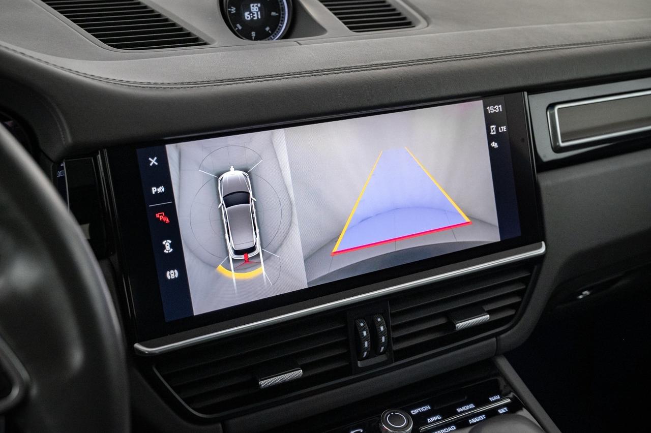 Porsche Cayenne 3.0 V6 E-Hybrid Platinum Edition