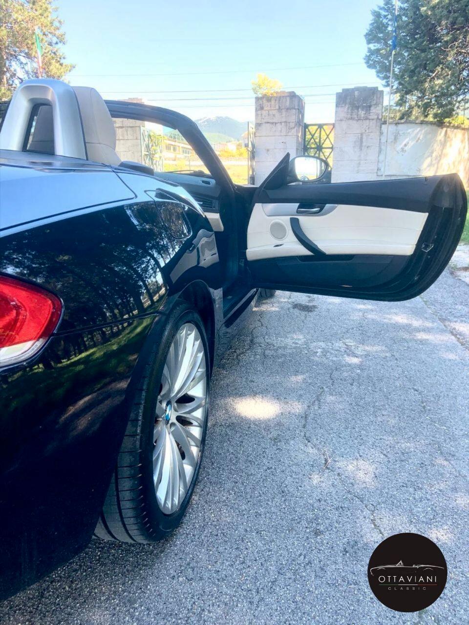 Bmw Z4 23i book service