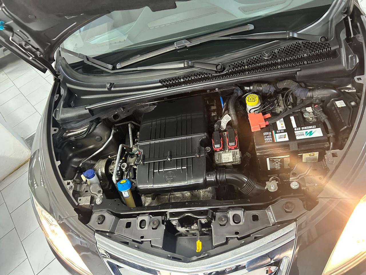 Lancia Ypsilon 1.2 69 CV 5 porte S&S Platinum
