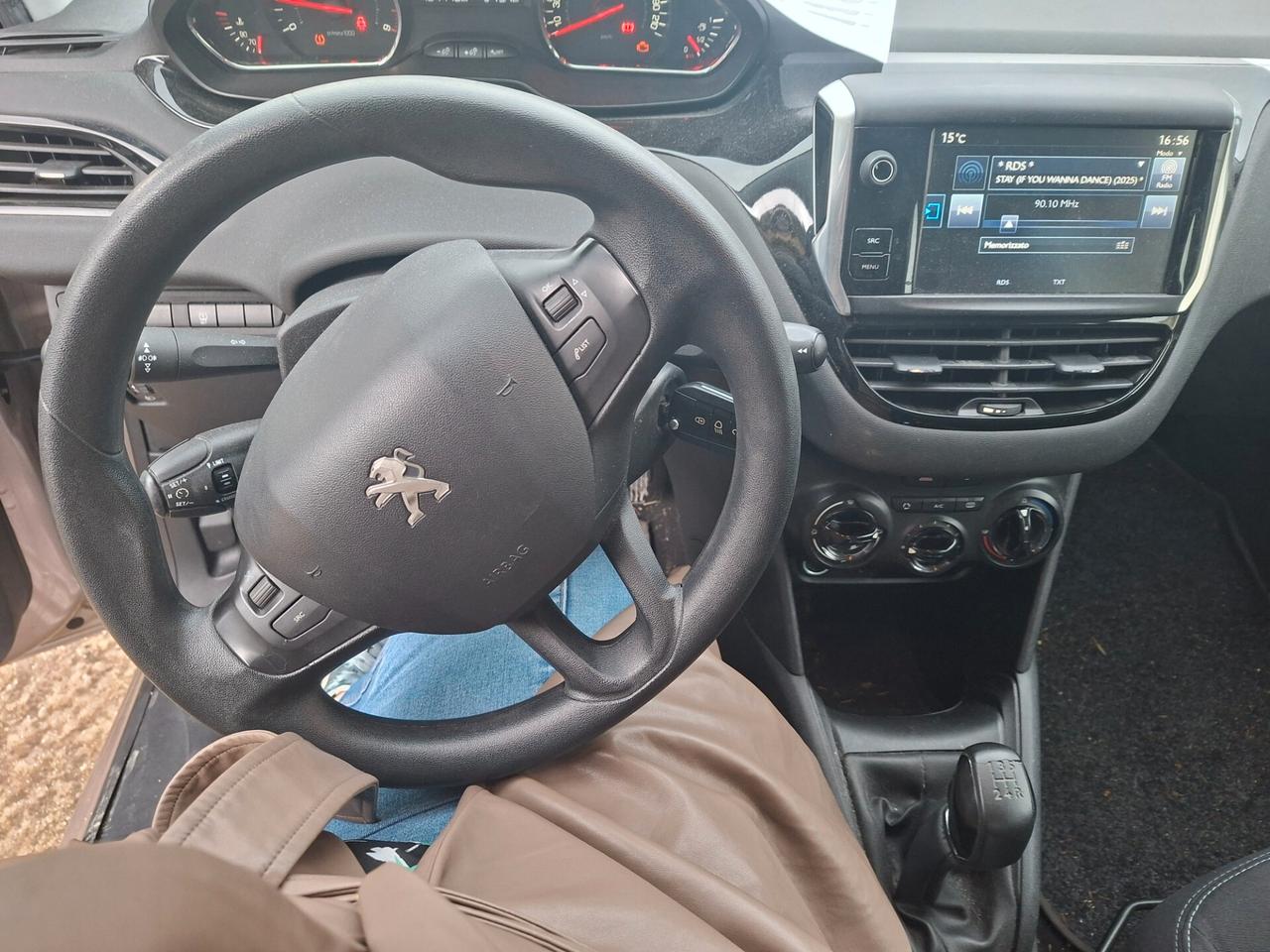 Peugeot 208 1.4 HDi 68 CV 5 porte Access