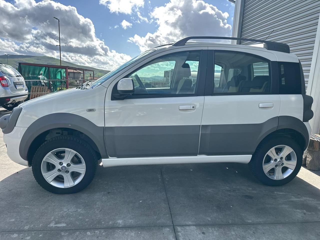 Fiat Panda 1.3 MJT 16V DPF 4x4 Cross