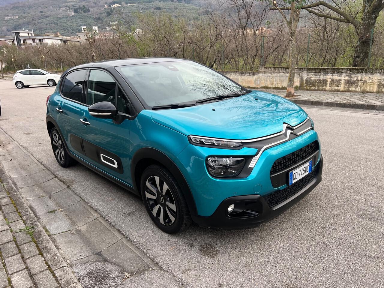 Citroen C3 1.2 Benzina 83cv Shine 2021