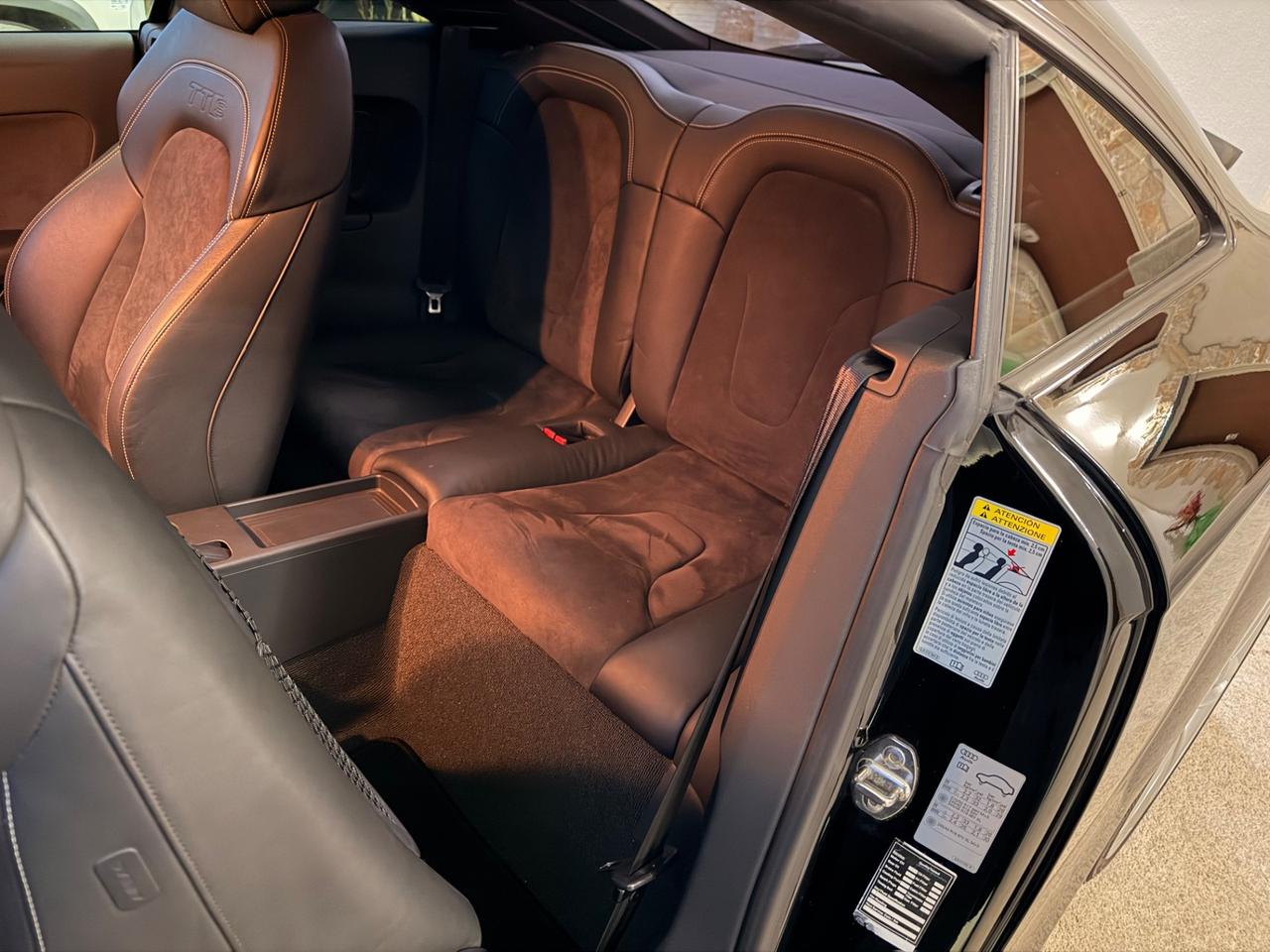 Audi TT TTS Coupé 2.0 TFSI 272 cv