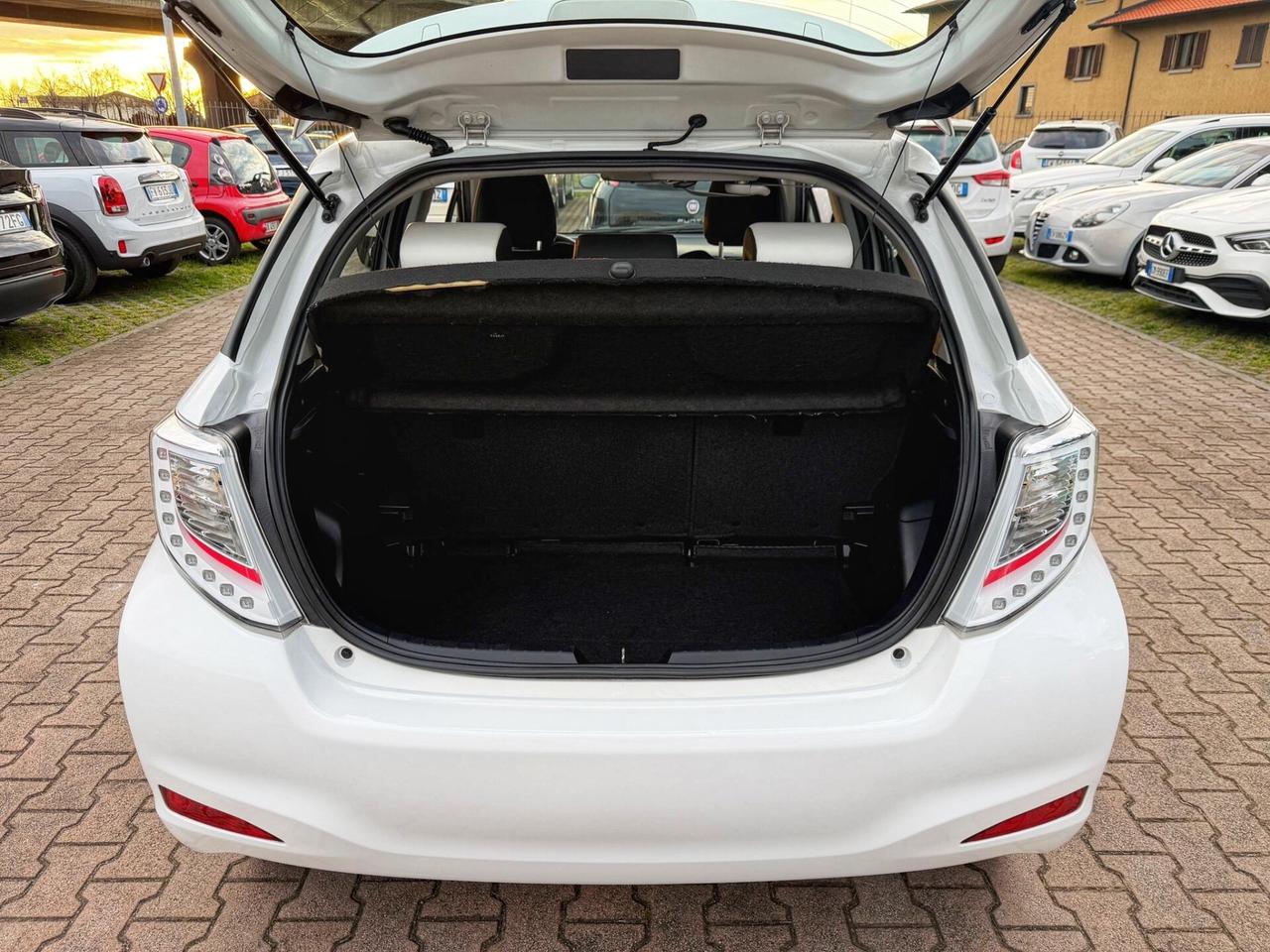 Toyota Yaris 1.3 5 porte OK NEOPATENTATI