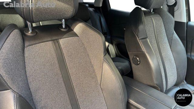 PEUGEOT 3008 BlueHDi 130 S&S Allure