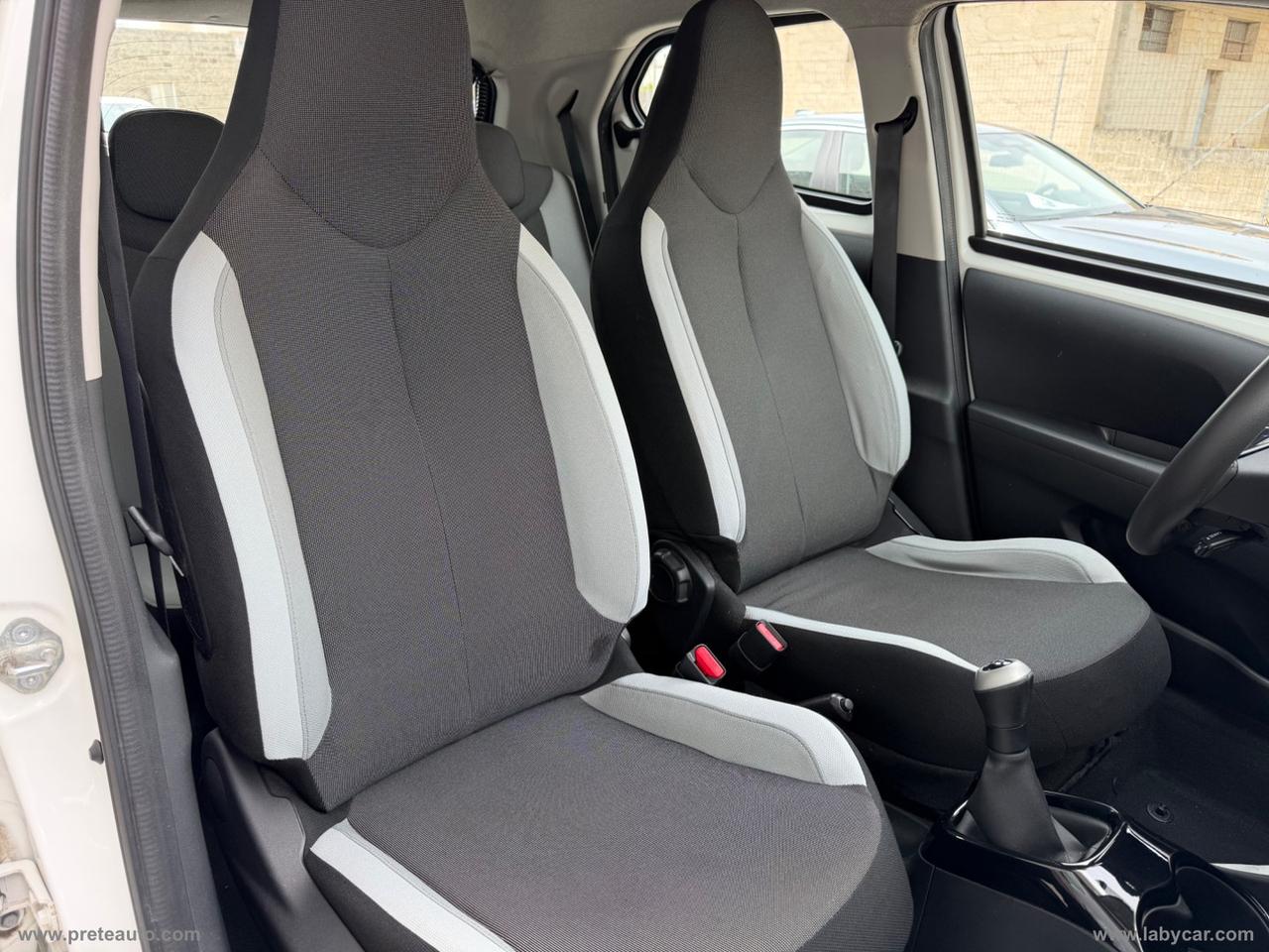 TOYOTA Aygo 1.0 VVT-i 69 CV 5p. x-cool