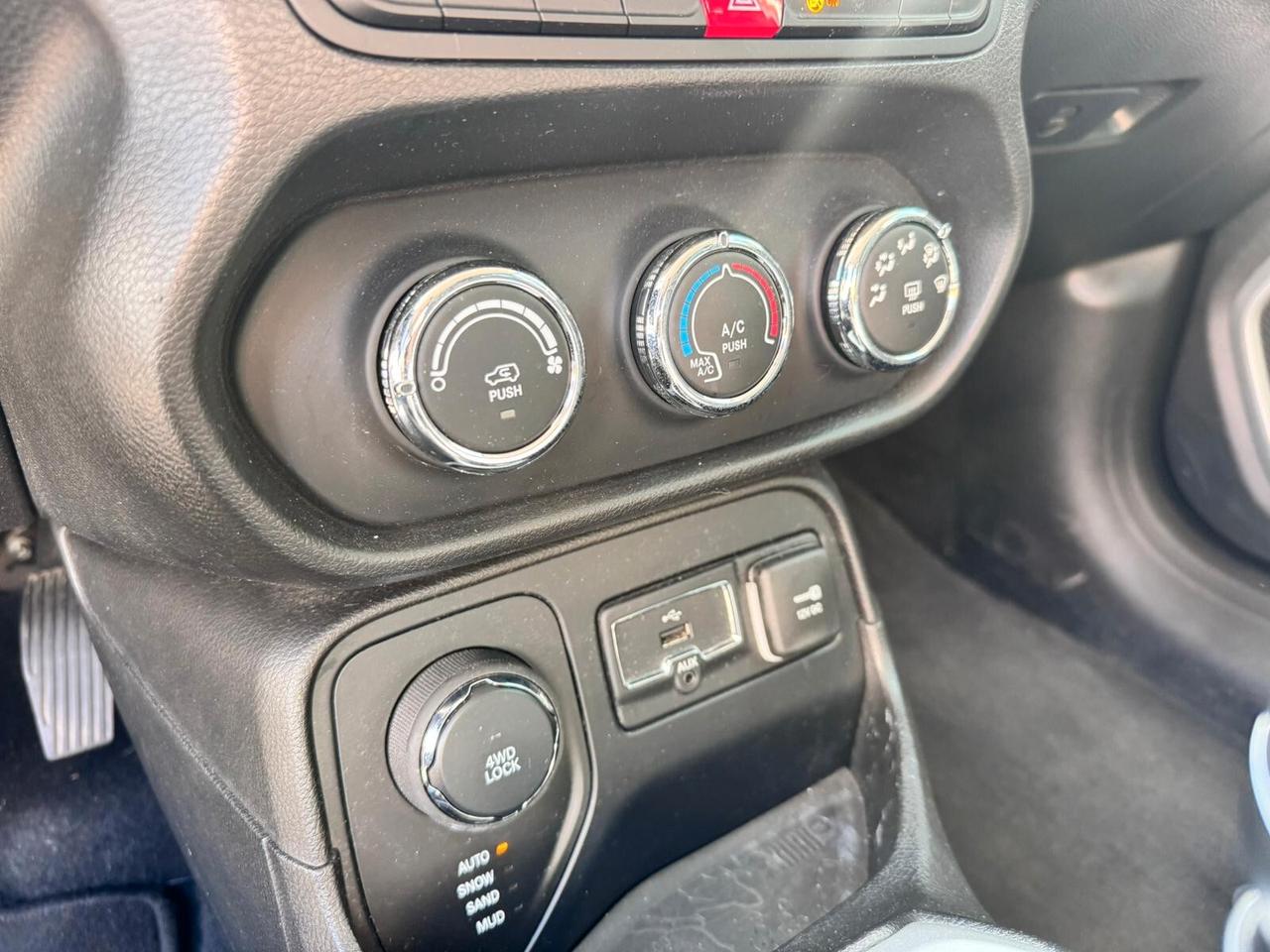 Jeep Renegade 2.0 Mjt 4WD Active Drive Sport