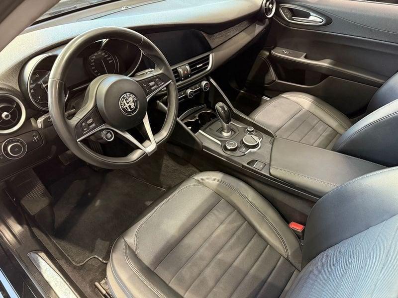 Alfa Romeo Giulia Giulia 2.2 Turbodiesel 180 CV AT8 AWD Q4 Super + TETTO PANORAMICO