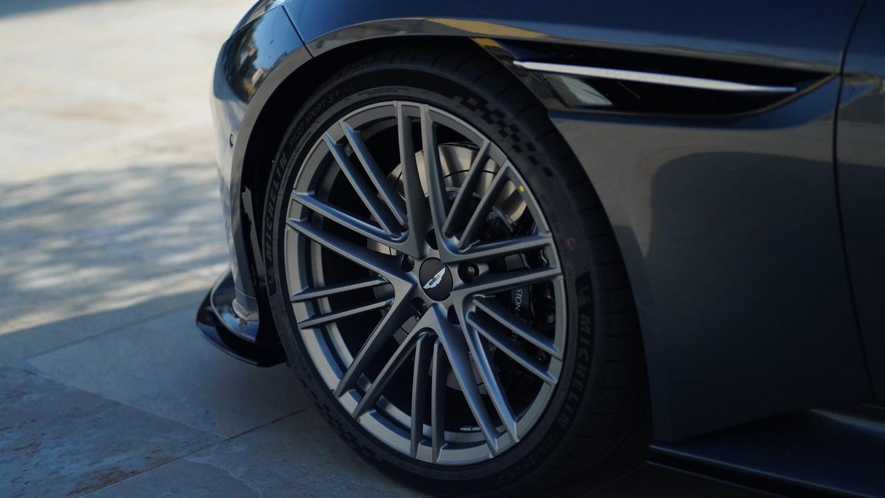 ASTON MARTIN DB12 V8 COUPE 26MY