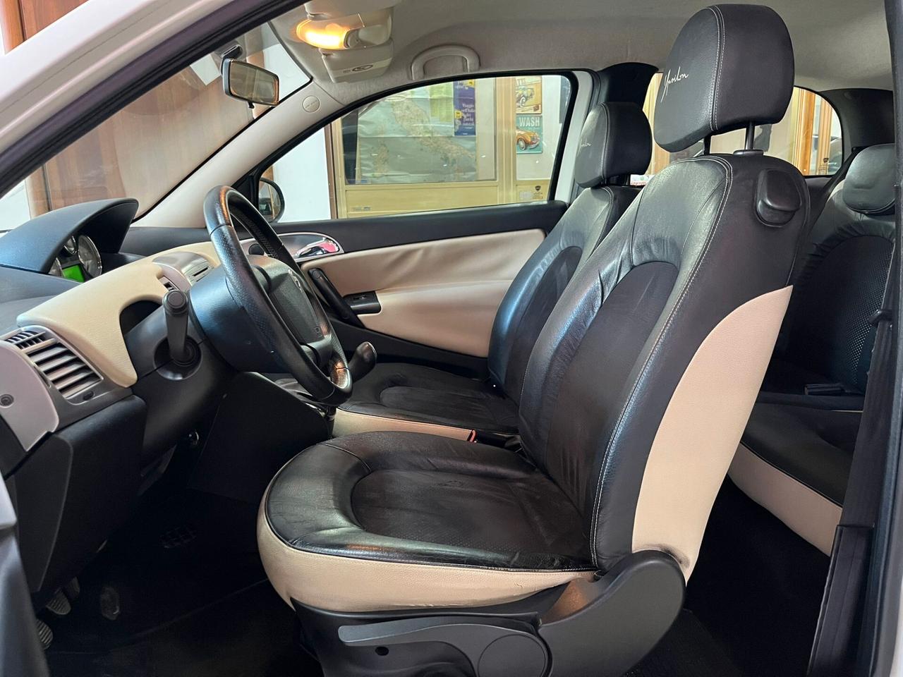 Lancia Ypsilon 1.3 MJT 75 CV Elle