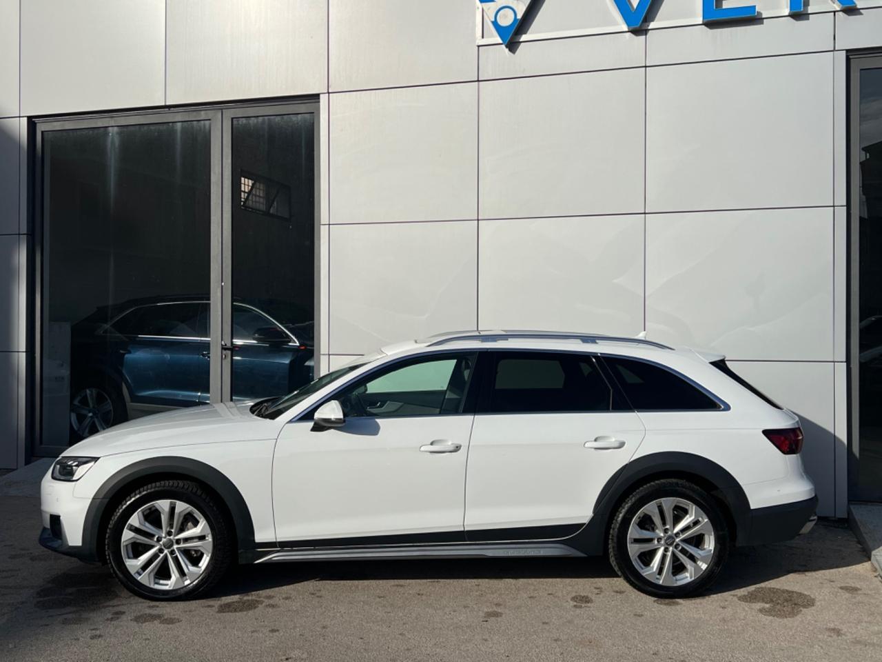 Audi A4 allroad 40 TDI quattro S tronic - possibilità noleggio no scoring