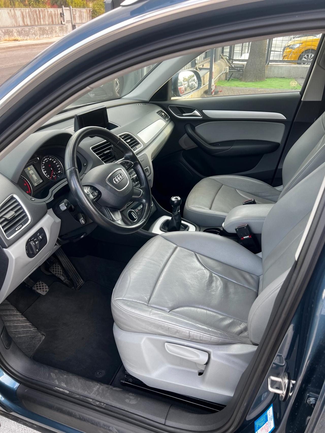 Audi Q3 2.0 TDI 150 CV Business
