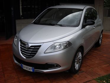 Lancia Ypsilon 0.9 TwinAir 85 CV 5 porte S&S Gold