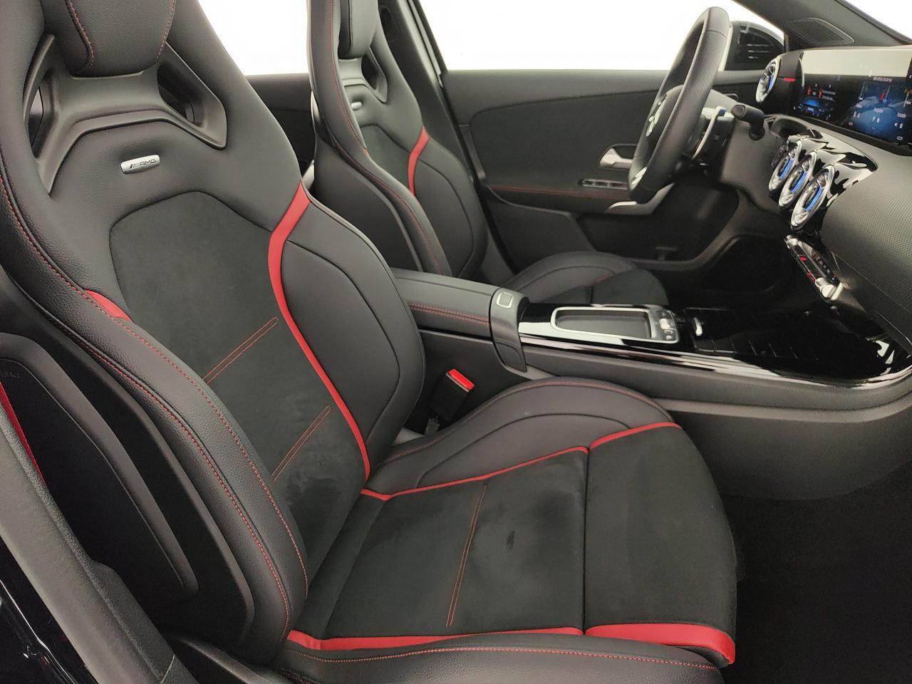 Mercedes-Benz A AMG 35 AMG Line Premium 4matic auto