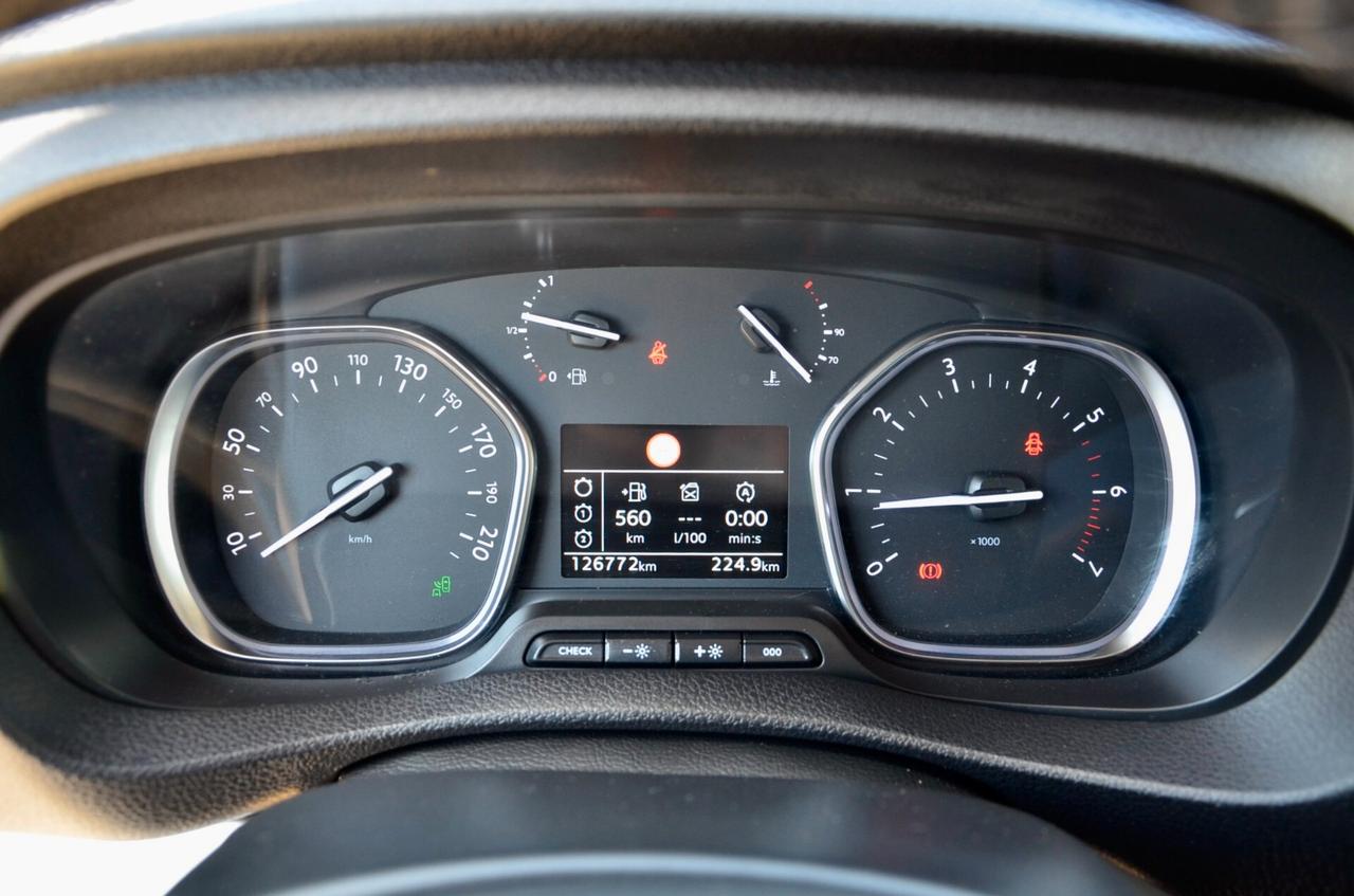 OPEL ZAFIRA LIFE 1.5d ELEGANCE 120cv PASSO MEDIO 8 POSTI, IVA SUL 100% ESCLUSA, UNICOPROPRIETARIO, UFF ITALIANA, EURO 6D, RETROCAMERA, PERMUTE