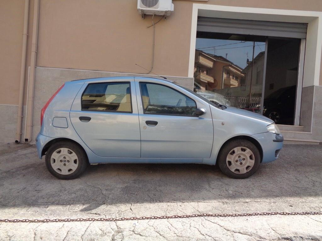 FIAT PUNTO 1.2 DYNAMIC (FINANZIABILE)