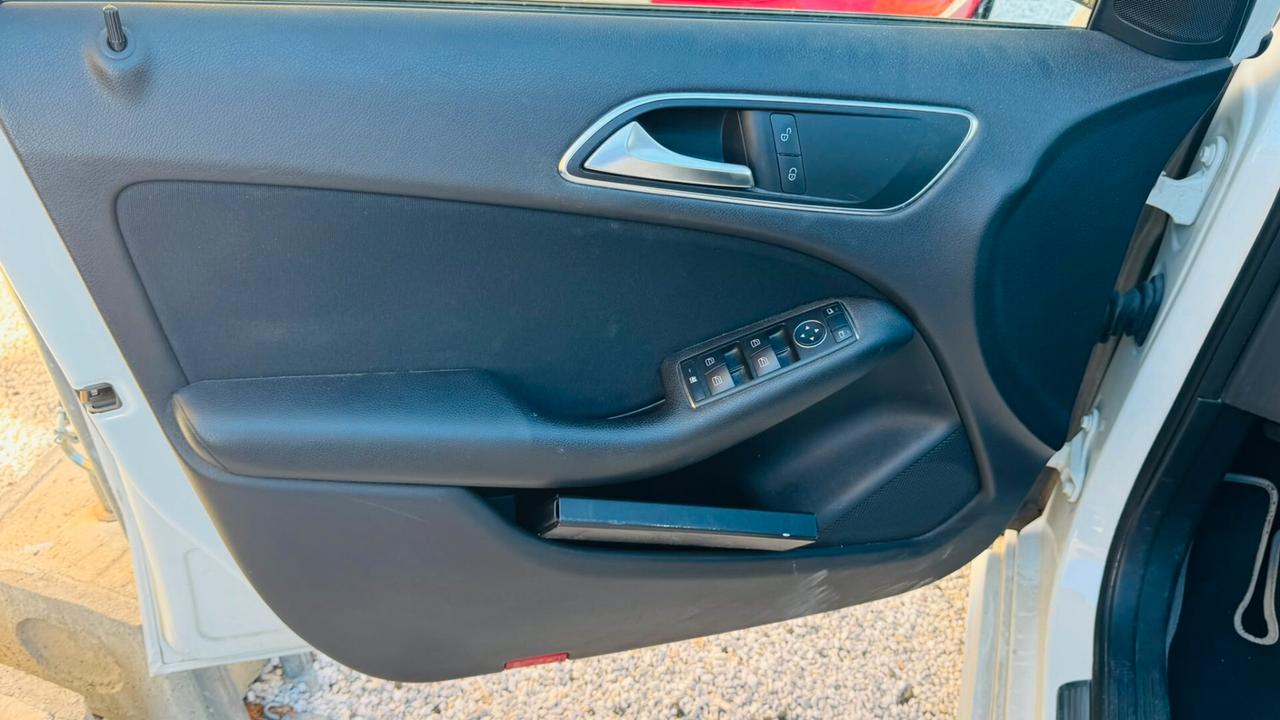 Mercedes-benz B 180 CDI Premium