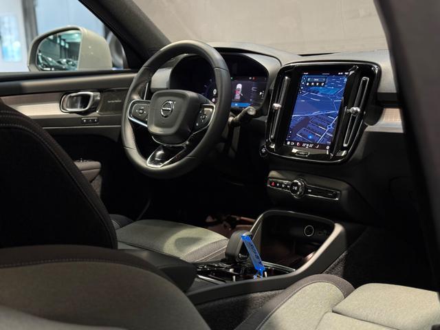 VOLVO XC40 B3 automatico Plus Bright