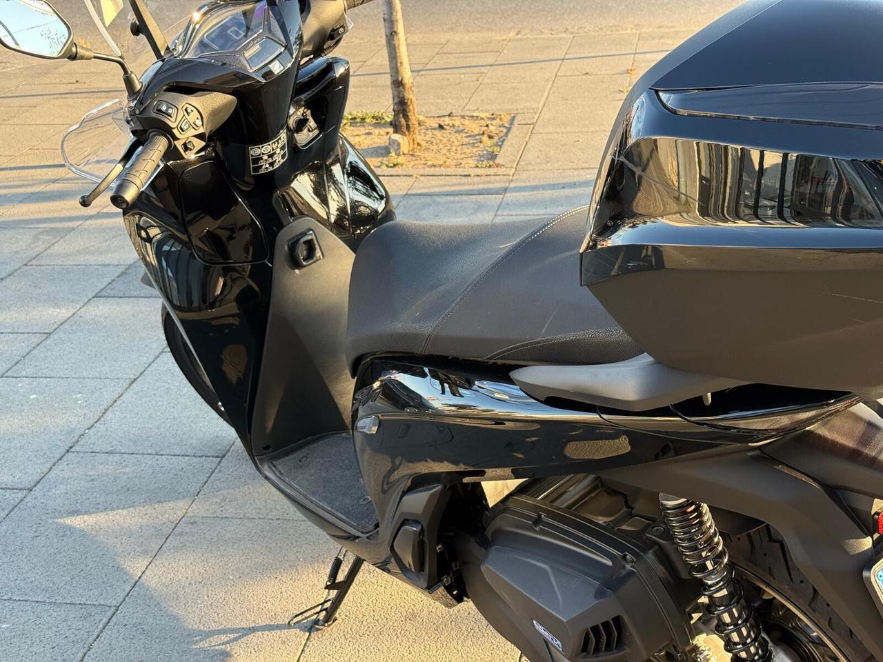 Honda SH 350 2025