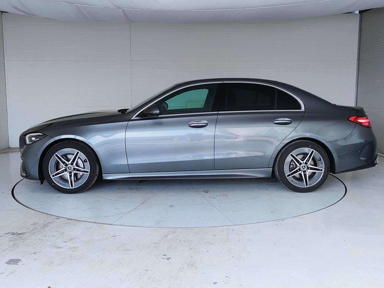 Mercedes-Benz Classe C-W206 Berlina 2021 - C 220 d mhev AMG Line Advanced 200cv auto