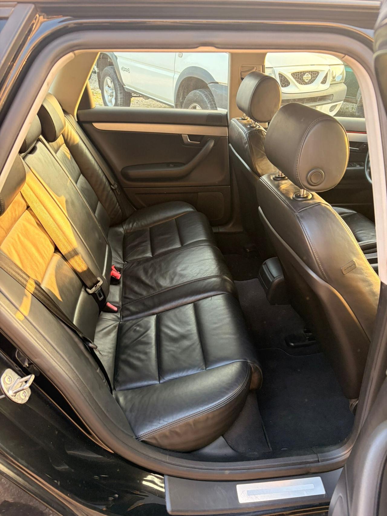 Audi A4 2.0 16V TDI Avant Top