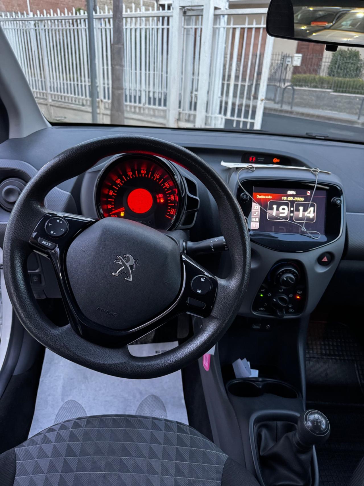 Peugeot 108 VTi 72 S&S 5 porte Allure