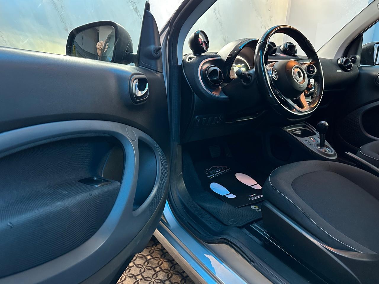 Smart ForTwo 70 1.0 twinamic BRABUS Style