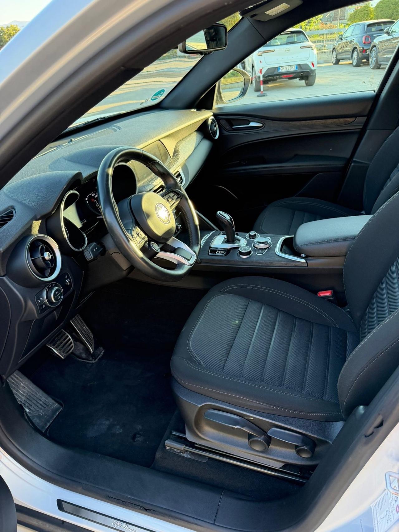 Alfa Romeo Stelvio 2.2 Turbodiesel 190 CV AT8 RWD Business