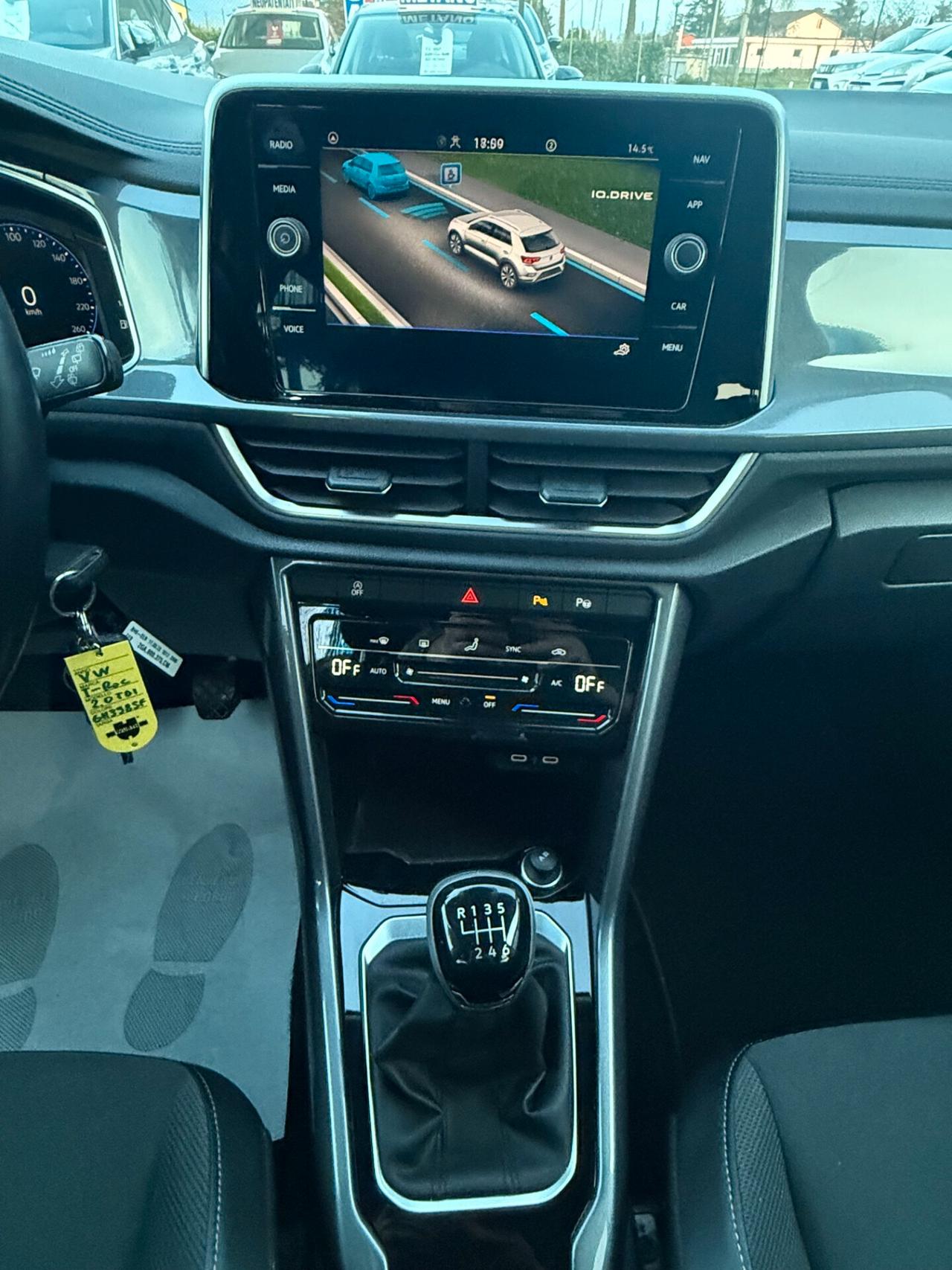 " DA VETRINA " Volkswagen T-Roc 2.0 TDI Style