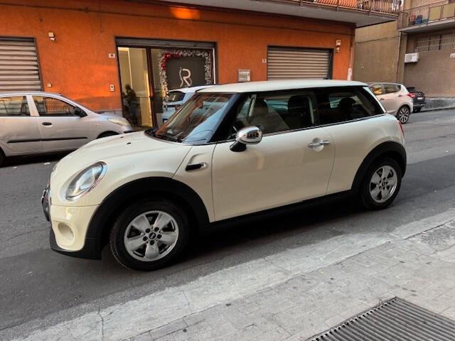 Mini Cooper 1.5 One D