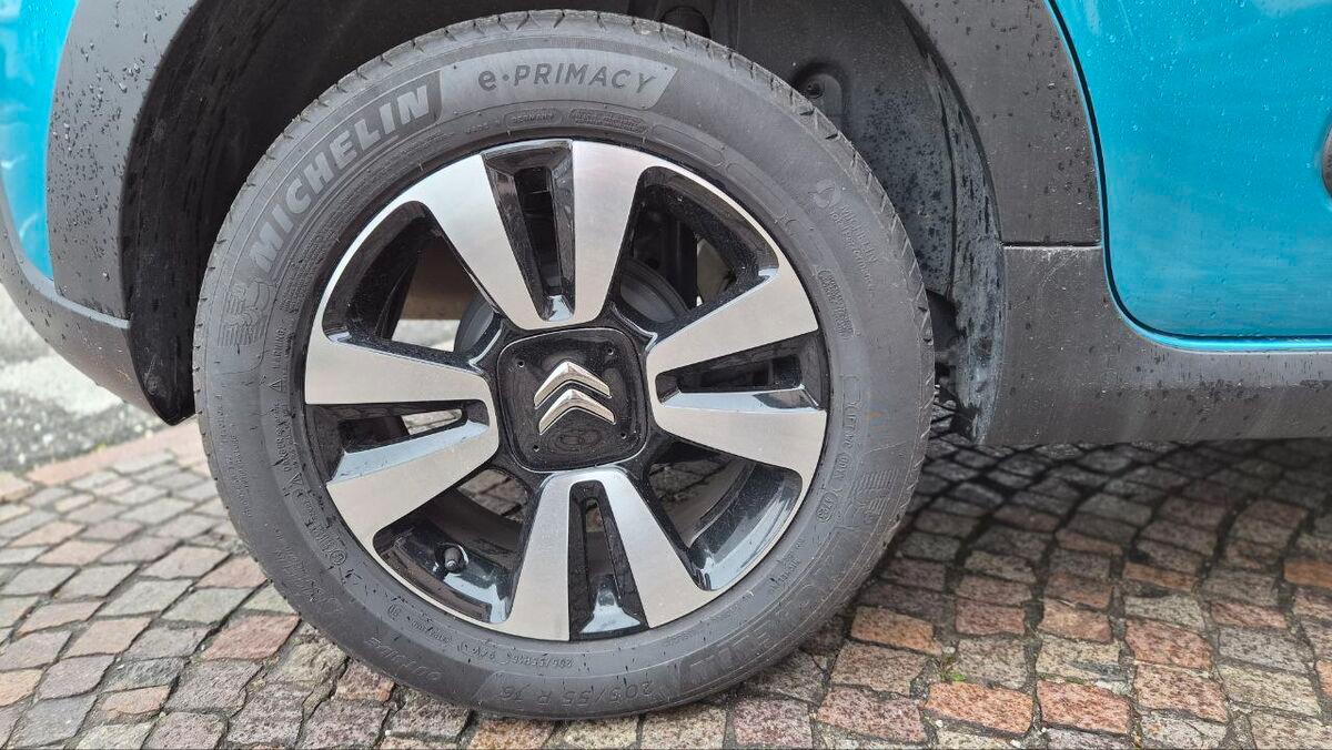 Citroen C3 1.2 puretech Shine s&s 83cv neopatentati