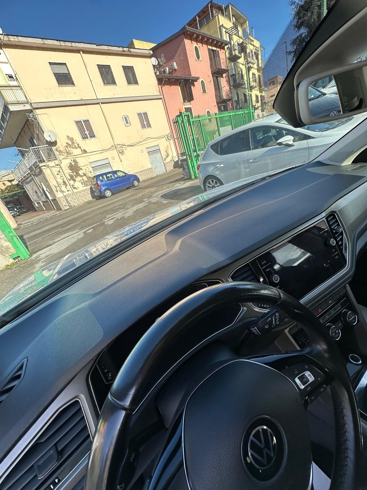 Volkswagen T-Roc 1.6 TDI SCR Advanced BlueMotion Technology