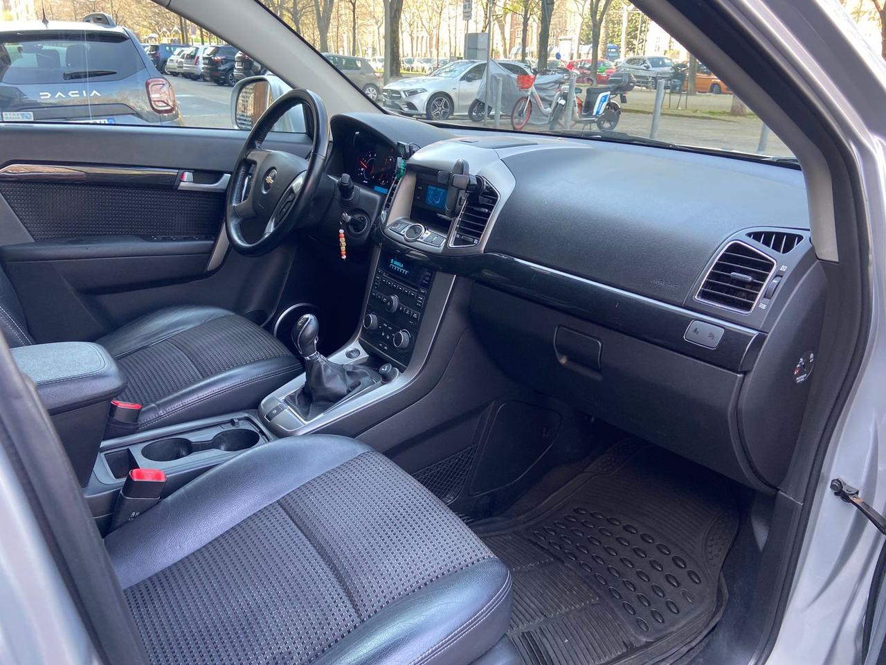 Chevrolet Captiva LT 2.2 VCDi #10087