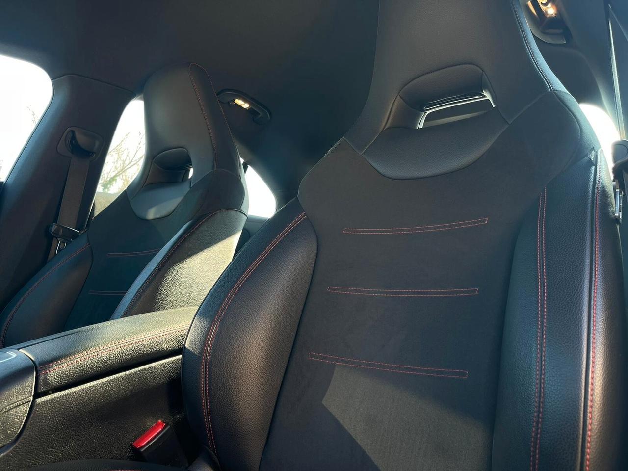 Mercedes-benz CLA 200 Automatic Premium